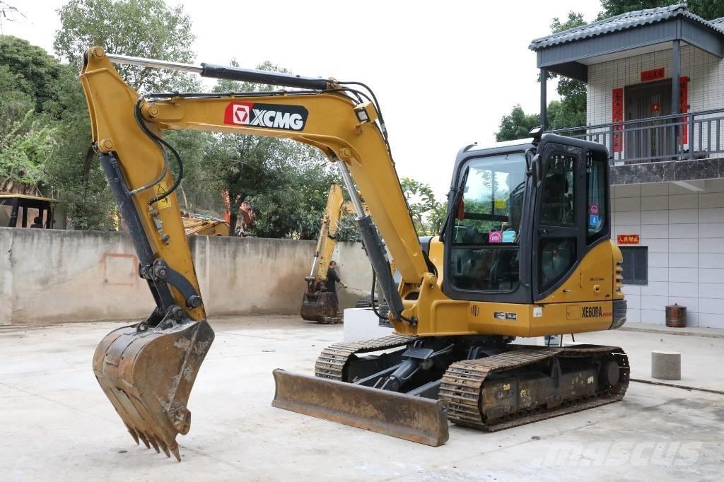 XCMG XE 60 DA Miniescavatori