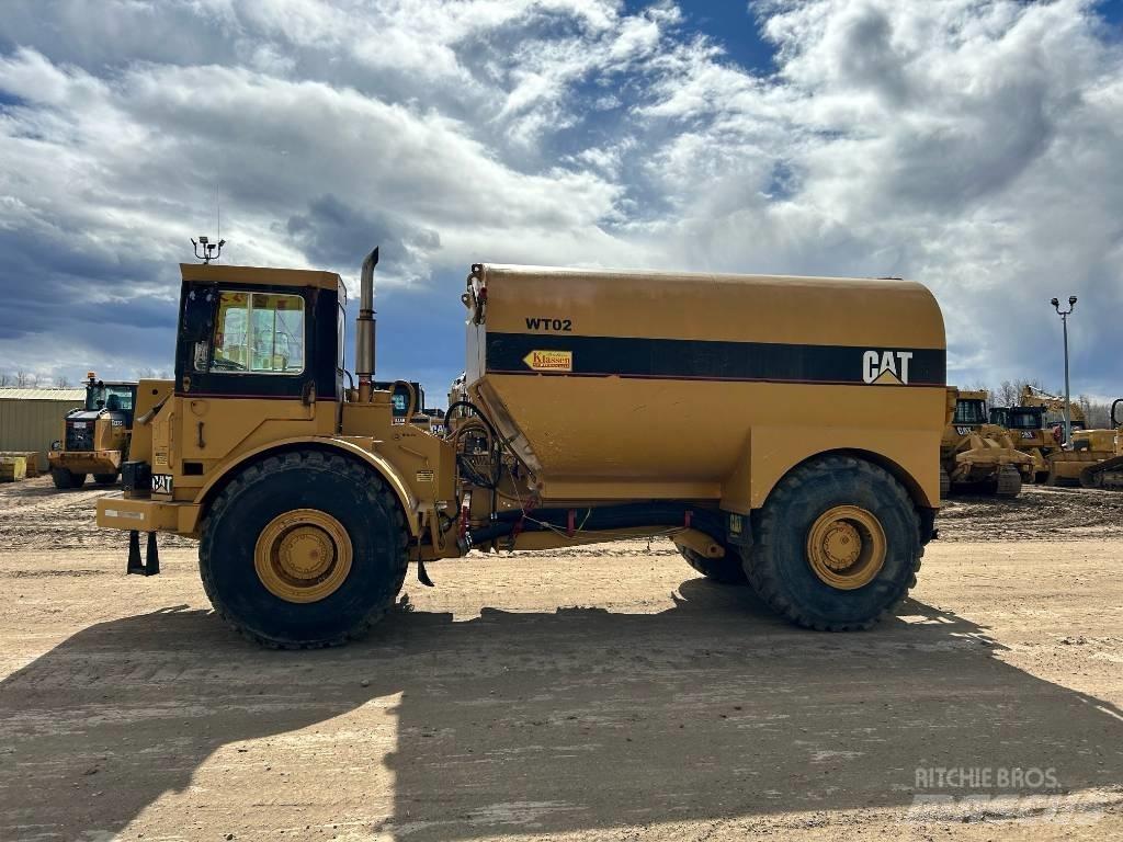 CAT 25D Autocisterne