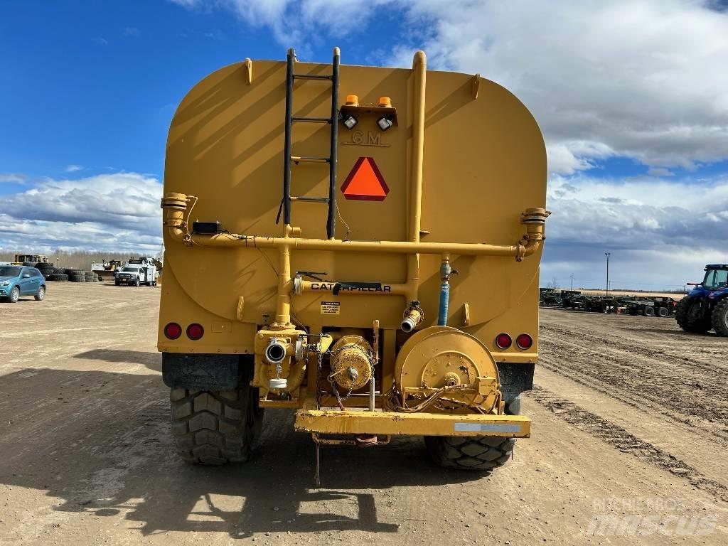 CAT 25D Autocisterne