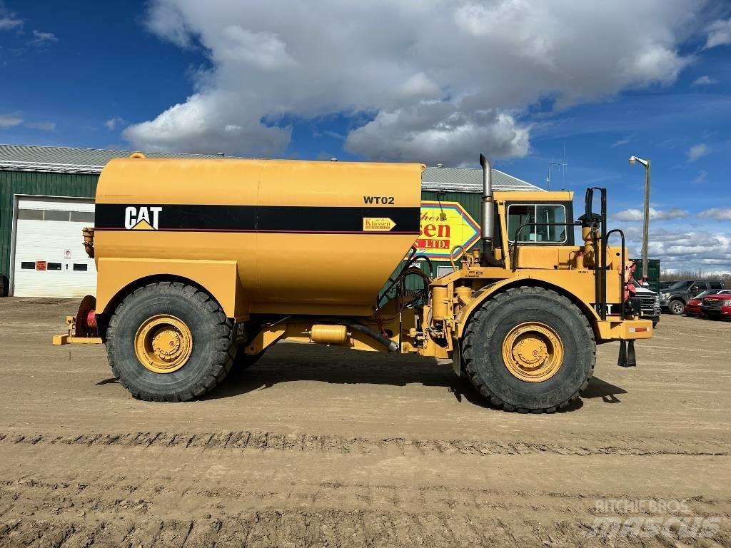 CAT 25D Autocisterne