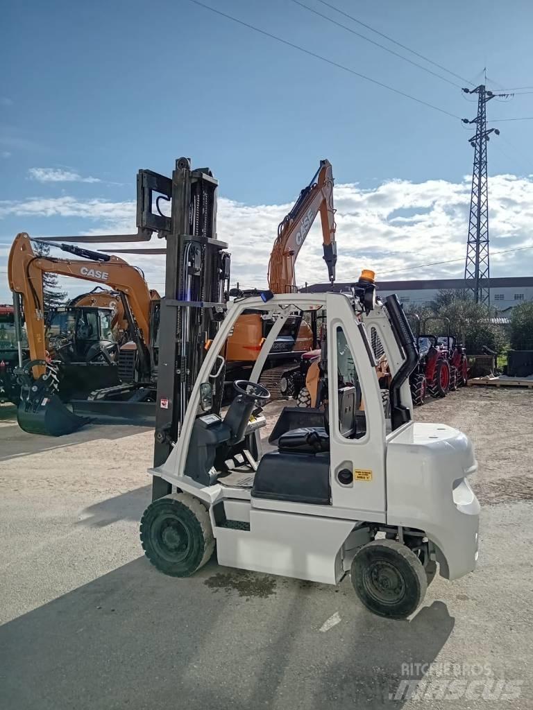 UniCarriers DX 25 Carrelli elevatori diesel