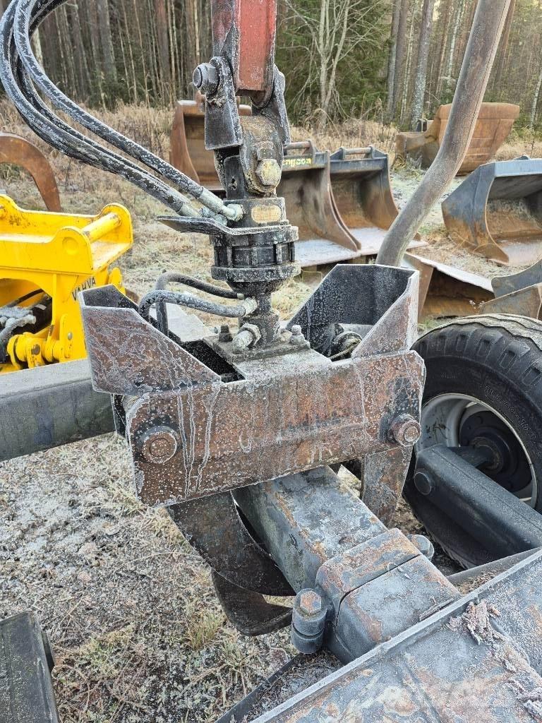 Patu 1800 Rimorchi forestali