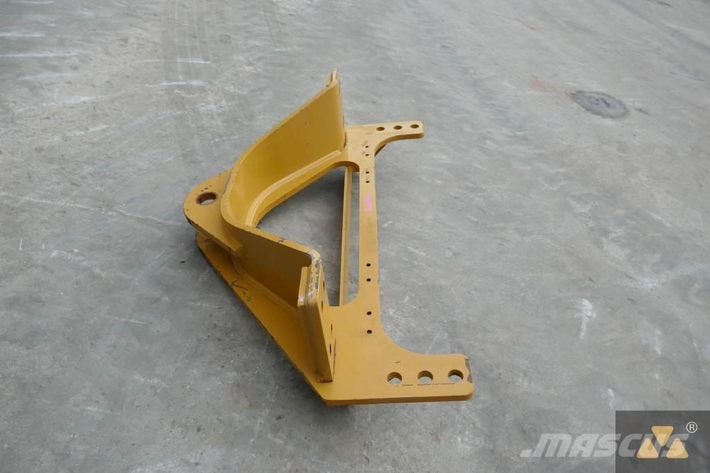 CAT 140M3 Drawbar Altri componenti