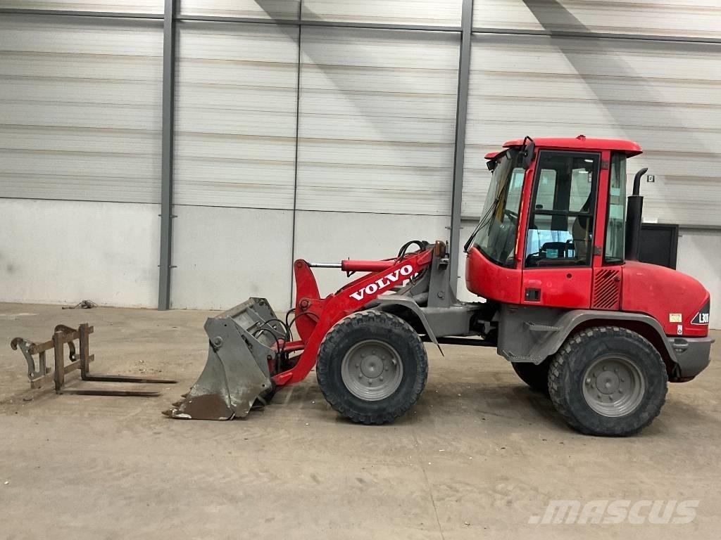 Volvo L 30 B-Z/X Pale gommate
