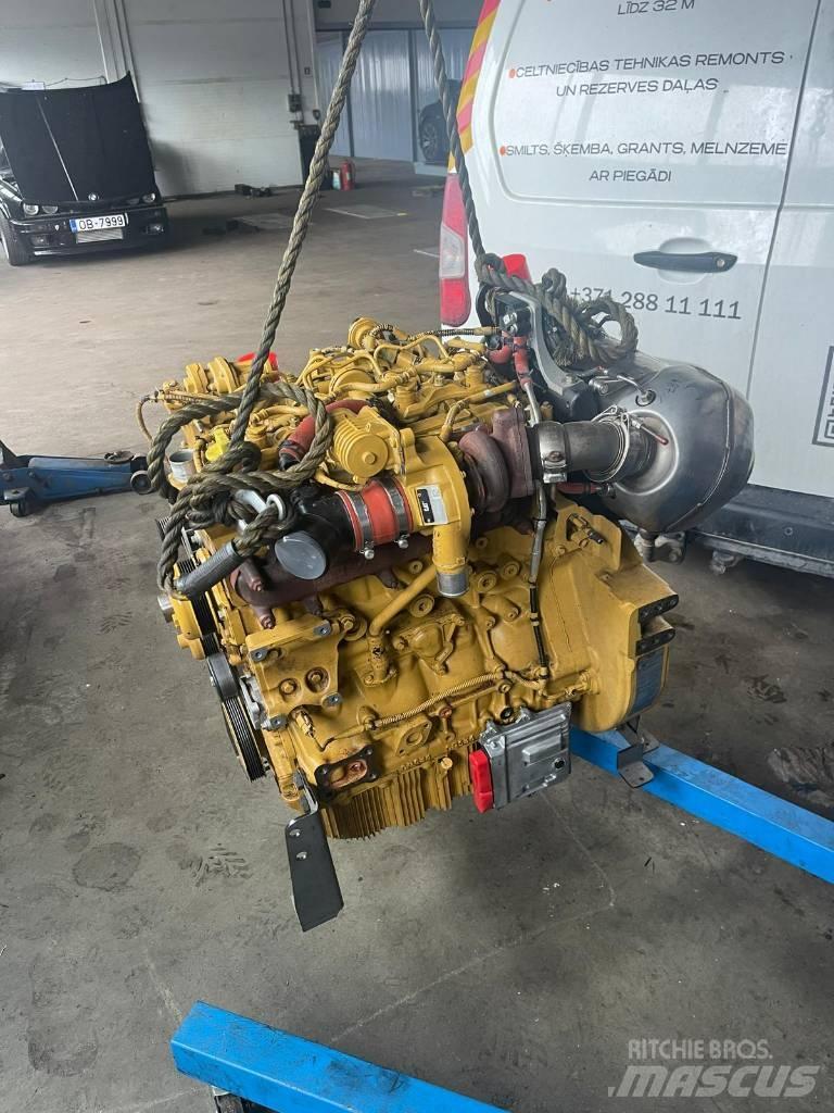 CAT 313 model Motori