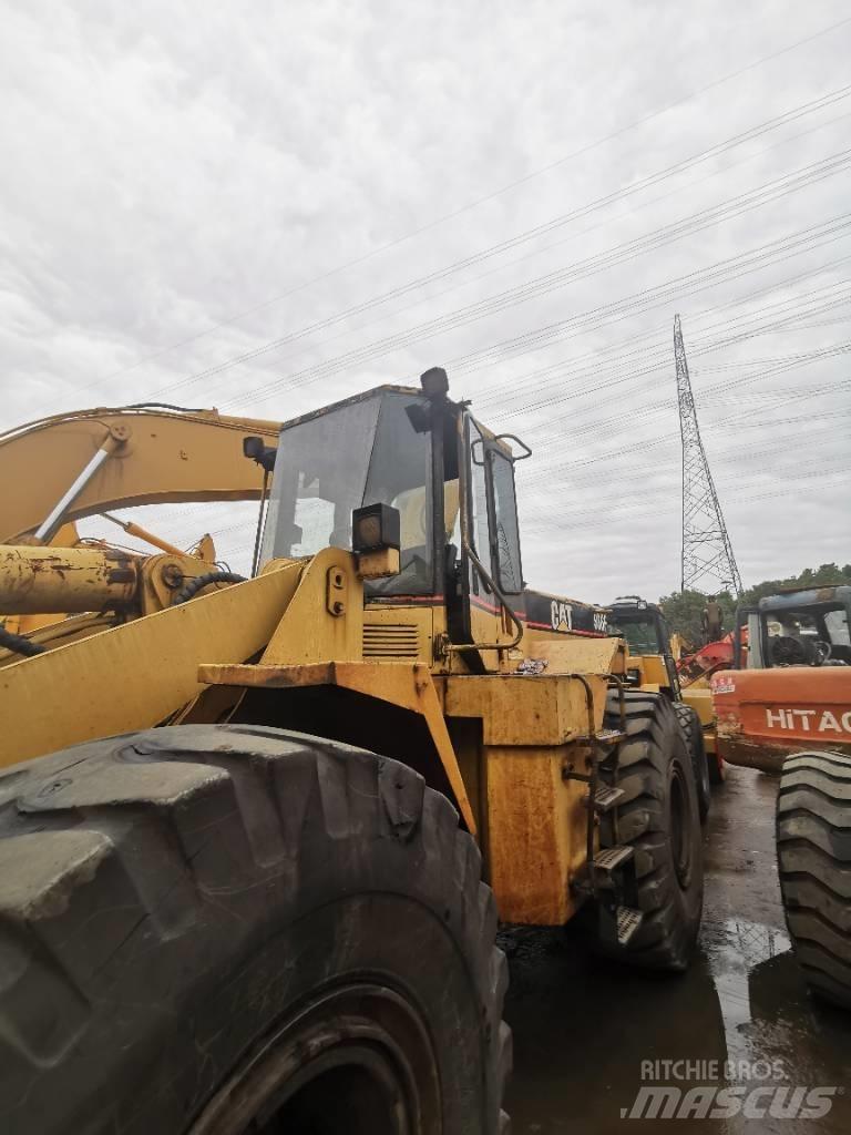 CAT 966F Pale gommate