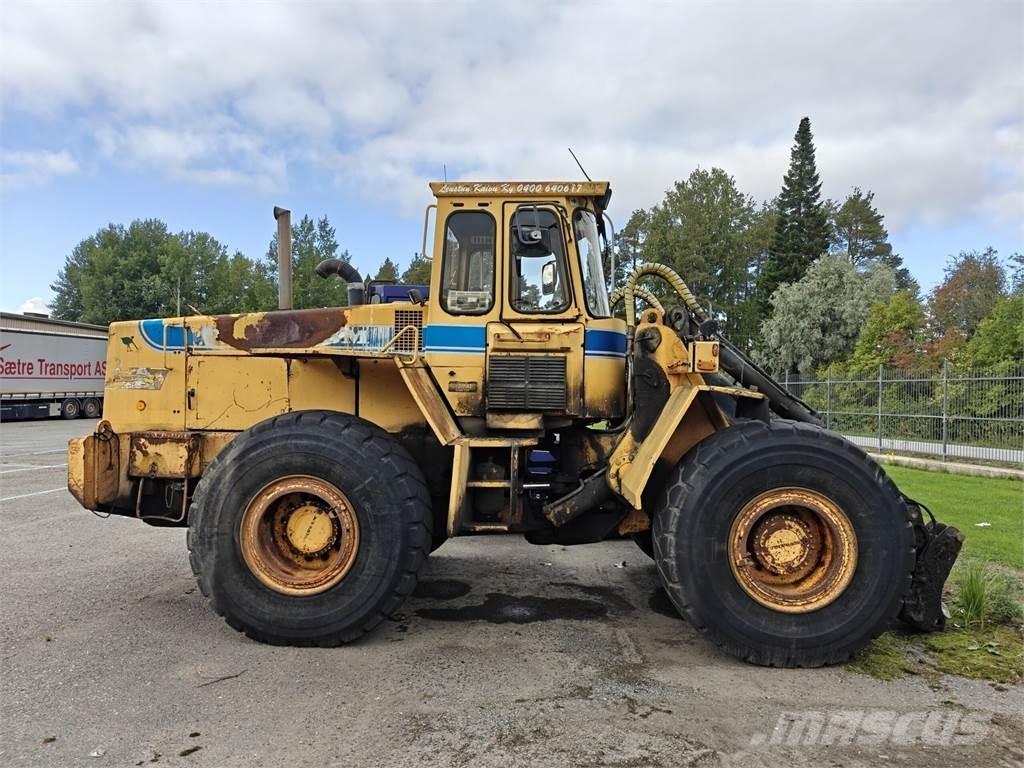 Volvo BM 4500 Pale gommate