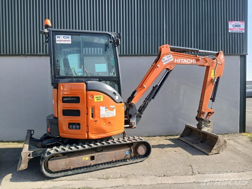 Hitachi Zaxis 26 U Miniescavatori