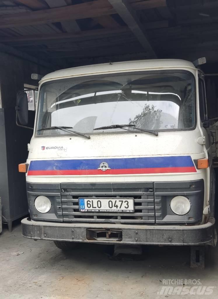 Avia 30N Camion con sponde ribaltabili