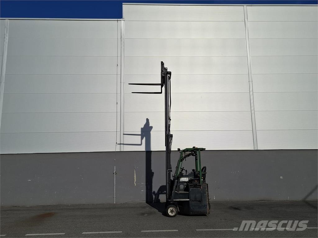 Combilift C3000CB Carrello elevatore retrattile a 4 vie