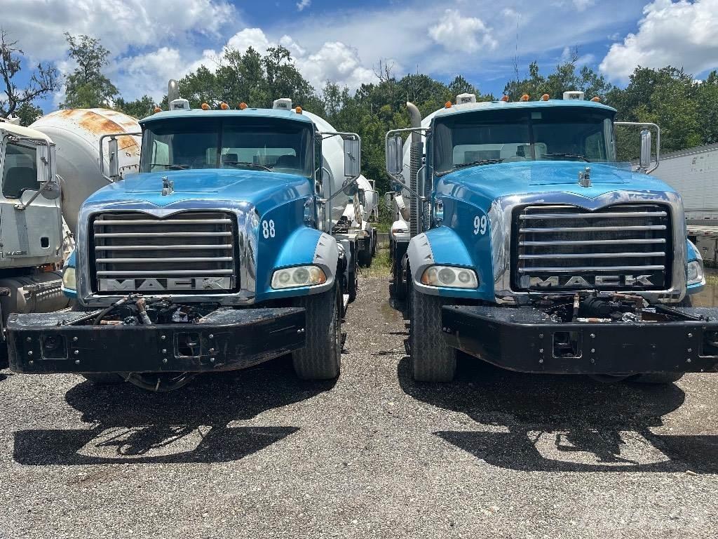 Mack GU 800 Camion altro
