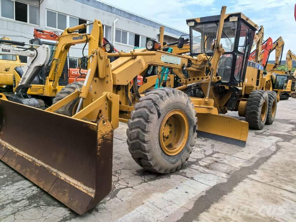 SEM 919 Motorgraders