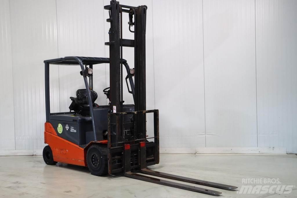 Toyota 8FBMT25 Carrelli elevatori elettrici