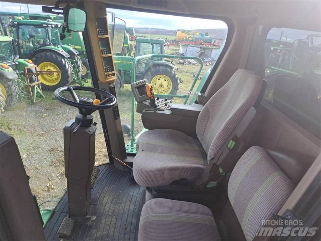 John Deere W650 Mietitrebbiatrici