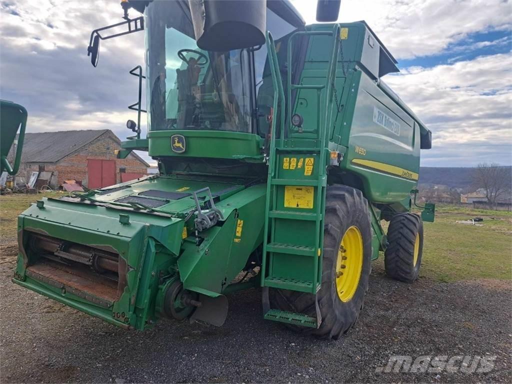 John Deere W650 Mietitrebbiatrici