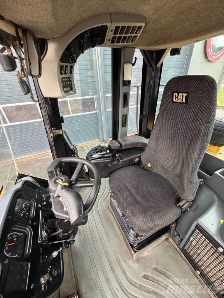 CAT 950 G Pale gommate