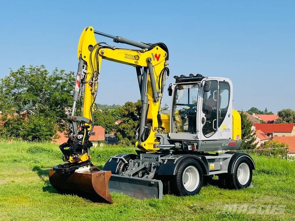 Wacker Neuson EW 100 Escavatori gommati