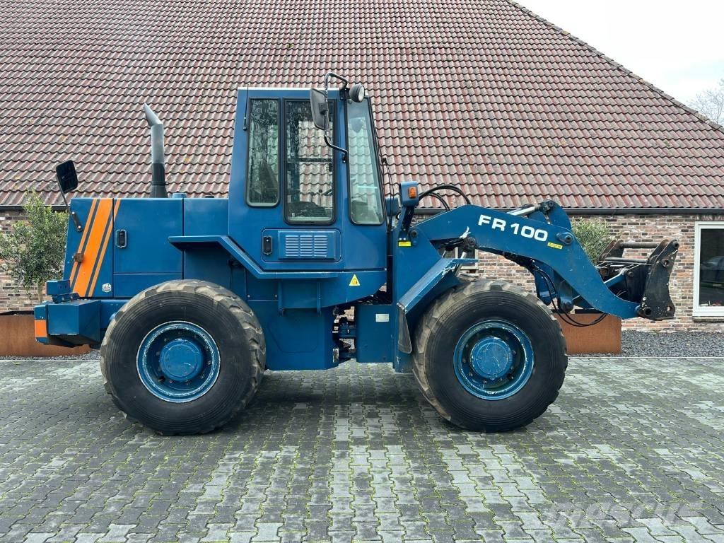 Fiat Hitachi FR100 Pale gommate