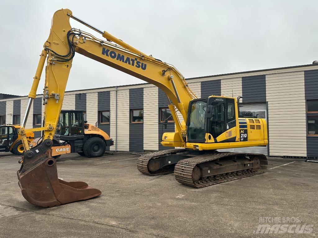 Komatsu PC210LC-11 Escavatori cingolati