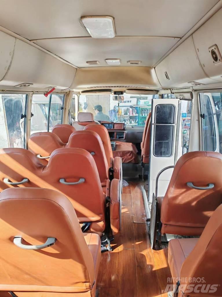 Toyota Coaster Autobus interurbani