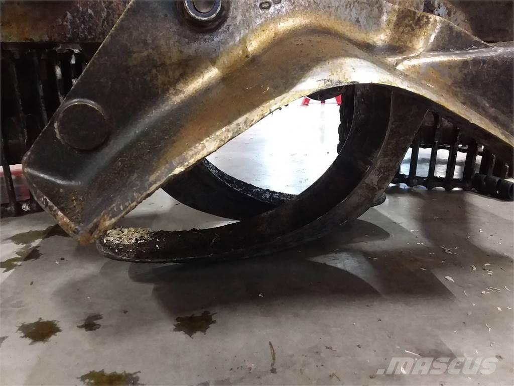 Komatsu S132 Decespugliatrici e trinciatrici idrauliche