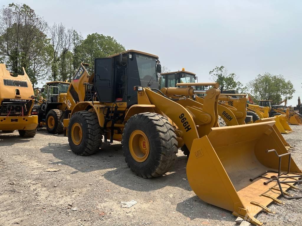CAT 966H Pale gommate