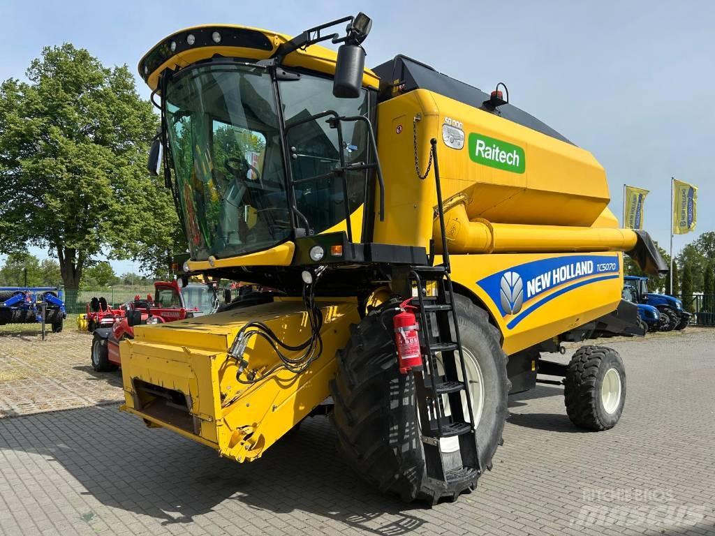 New Holland TC 5070 Mietitrebbiatrici