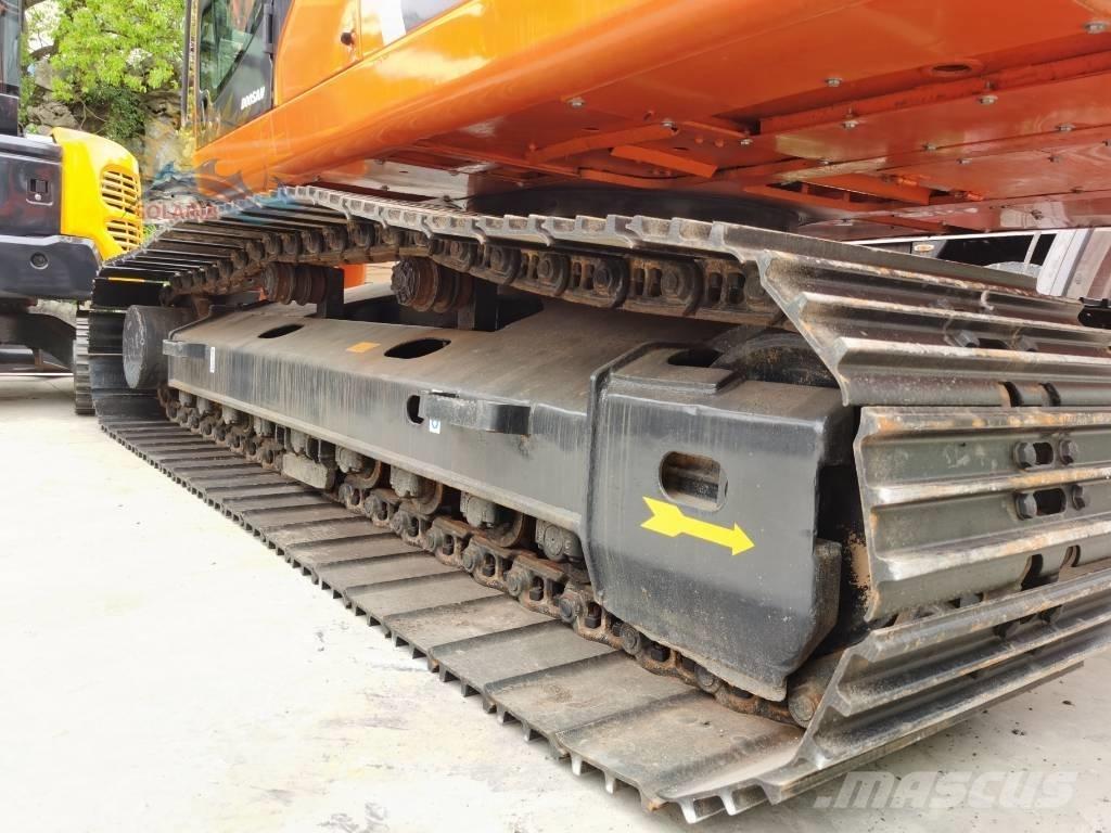 Doosan DX 225 LC Escavatori cingolati