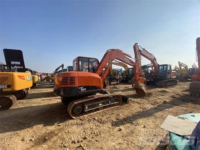 Doosan DX80 Miniescavatori