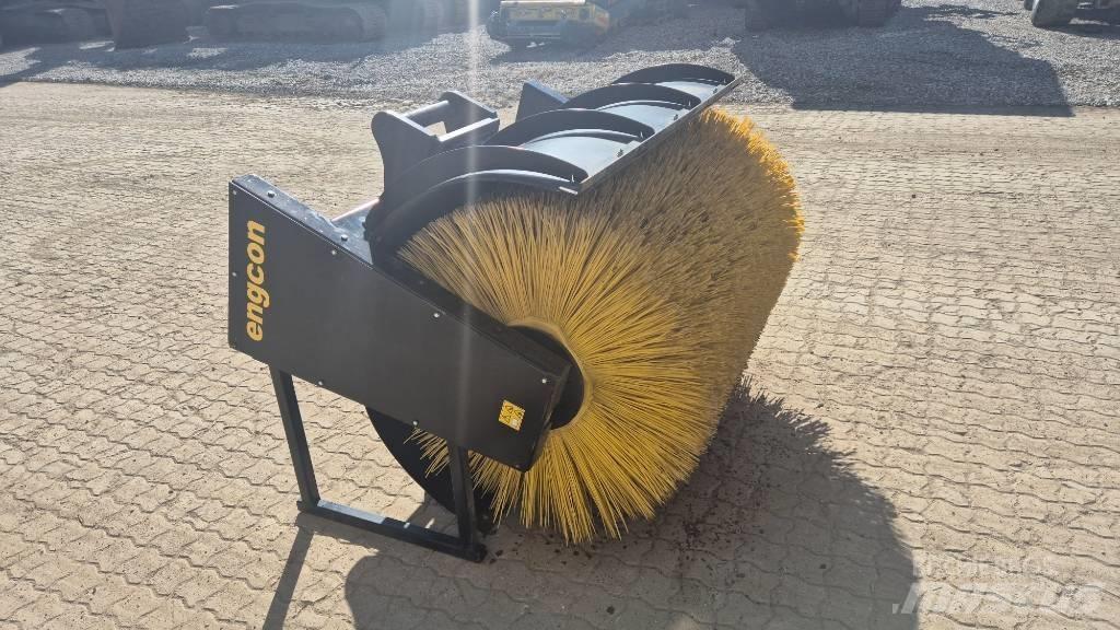 Engcon sweeper Spazzatrici