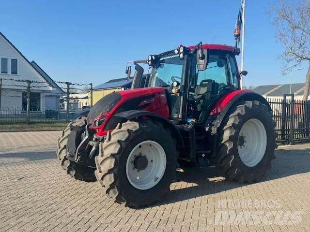 Valtra N134 Hitech Trattori