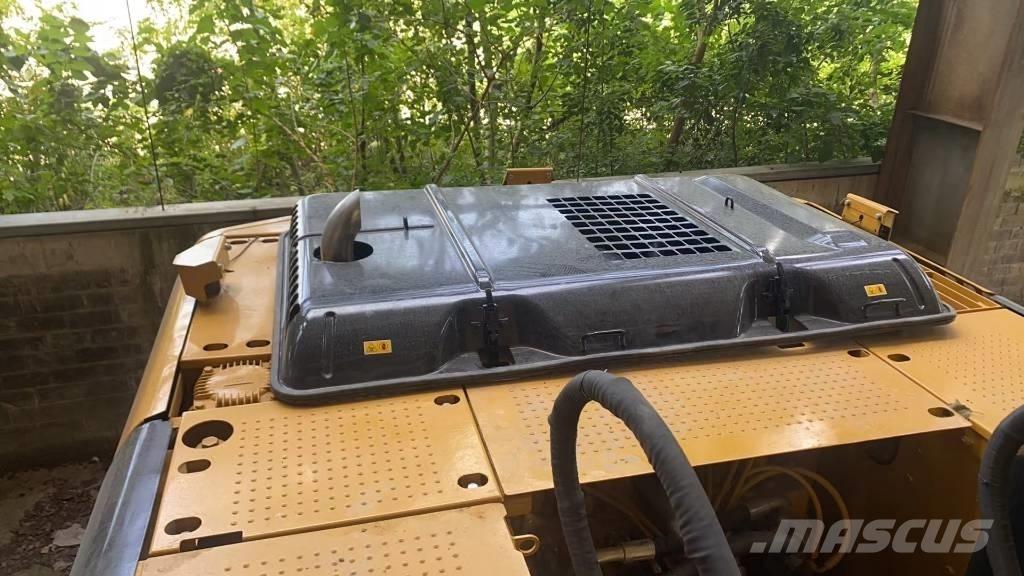 CAT 320D2L Escavatori cingolati
