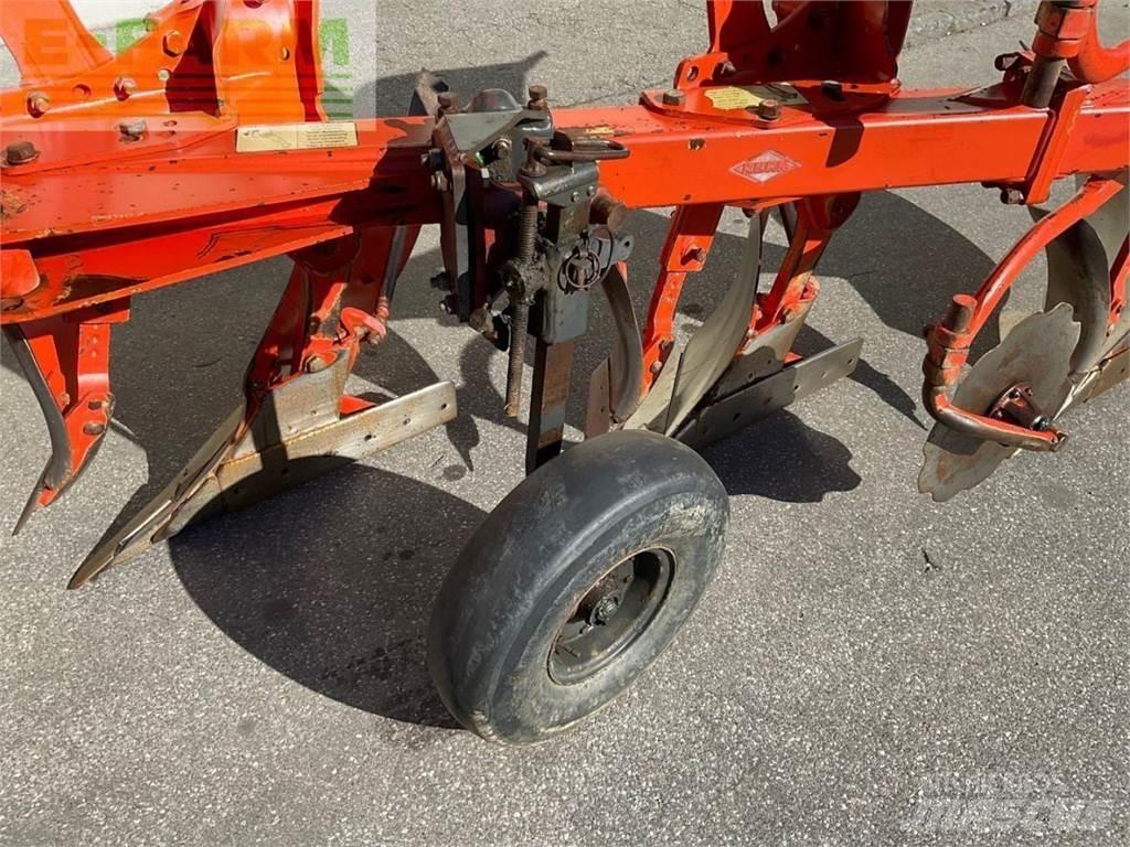 Kuhn MM 110 4T Aratri convenzionali