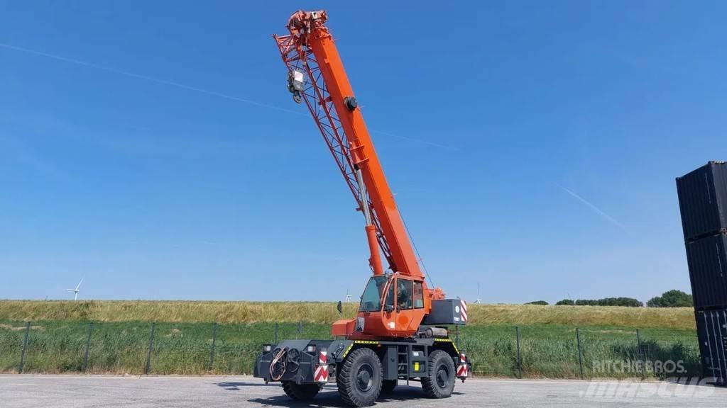 Terex RC30 Gru per terreni difficili