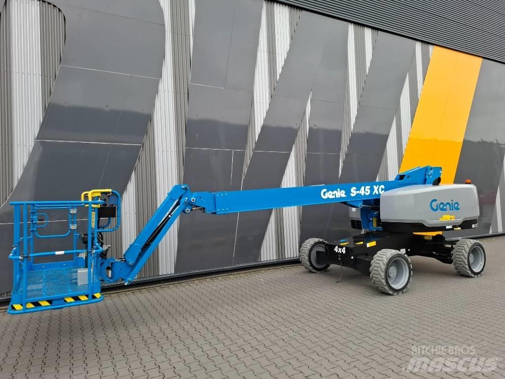 Genie S-45XC Piattaforme a braccio telescopico