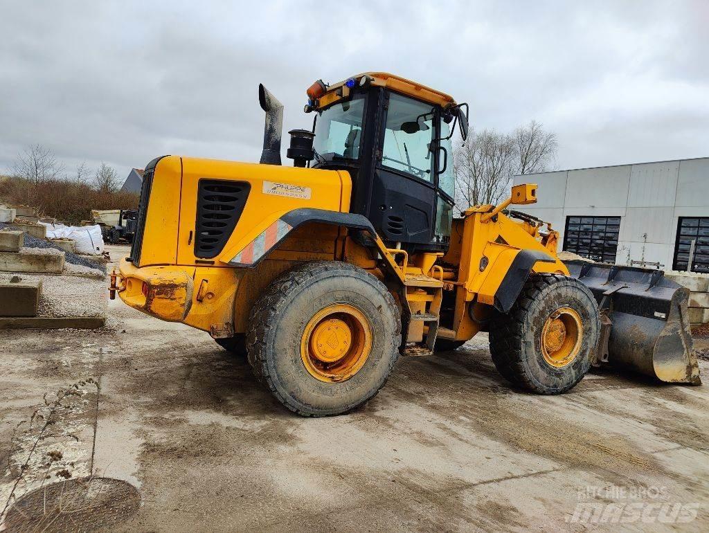 JCB 436 Pale gommate