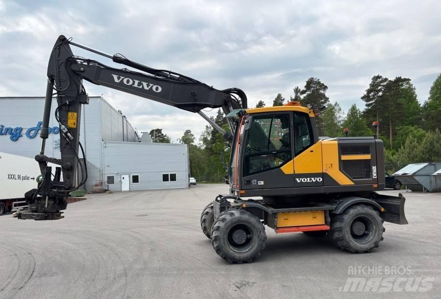 Volvo EW160E Escavatori gommati