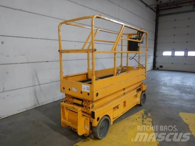 Haulotte Compact 8CU Piattaforme a pantografo