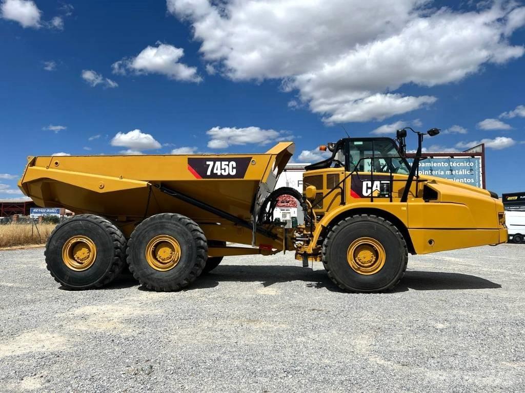 CAT 745 C Dumpers articolati