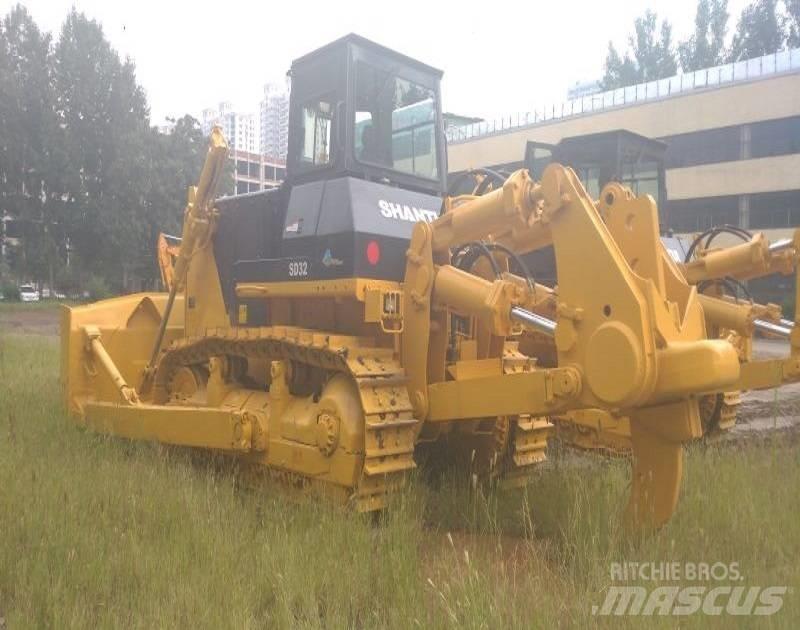 Shantui SD 32 Dozer cingolati