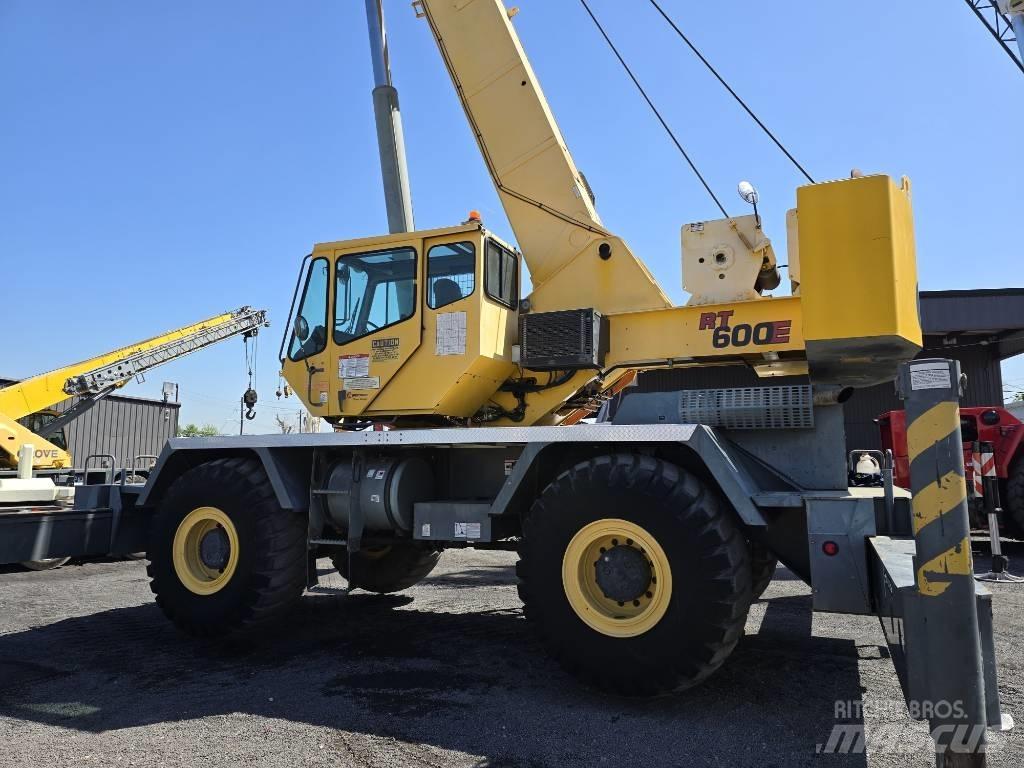 Grove RT 600 E Gru per terreni difficili