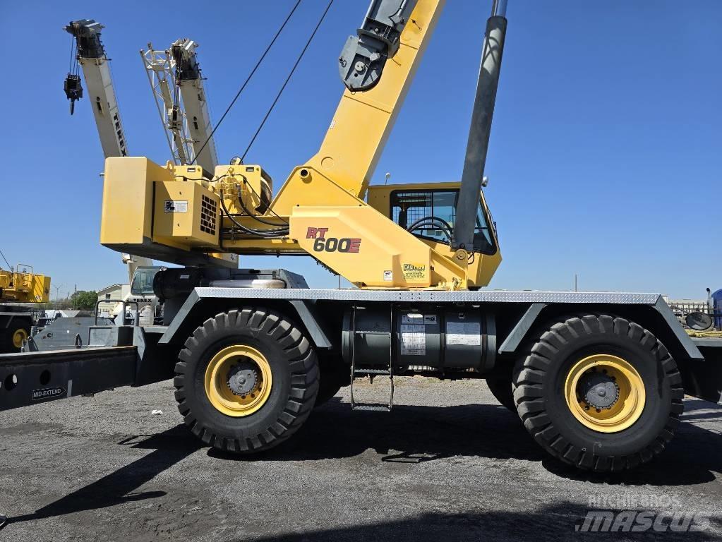 Grove RT 600 E Gru per terreni difficili