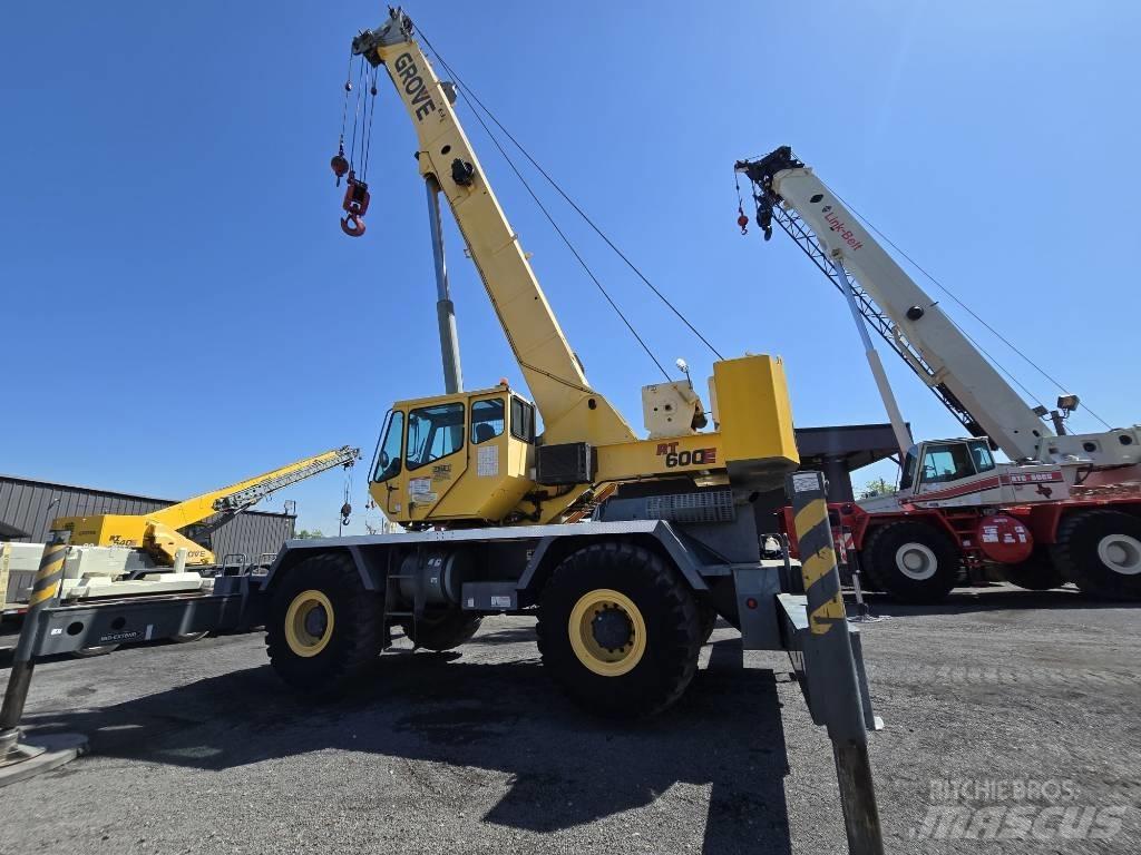 Grove RT 600 E Gru per terreni difficili