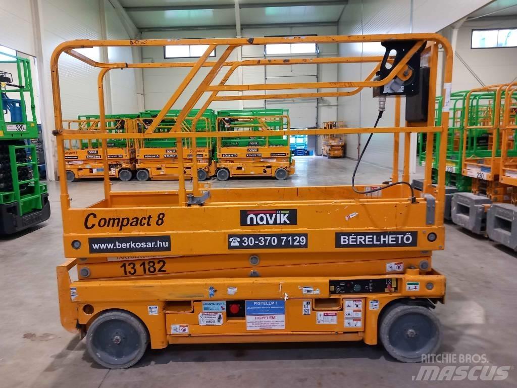 Haulotte Compact 8 Piattaforme a pantografo