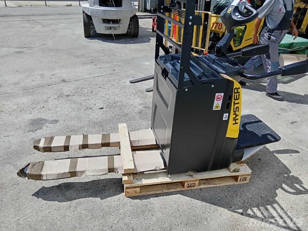 Hyster P2.0S Carrelli elevatori bassi a piattaforma