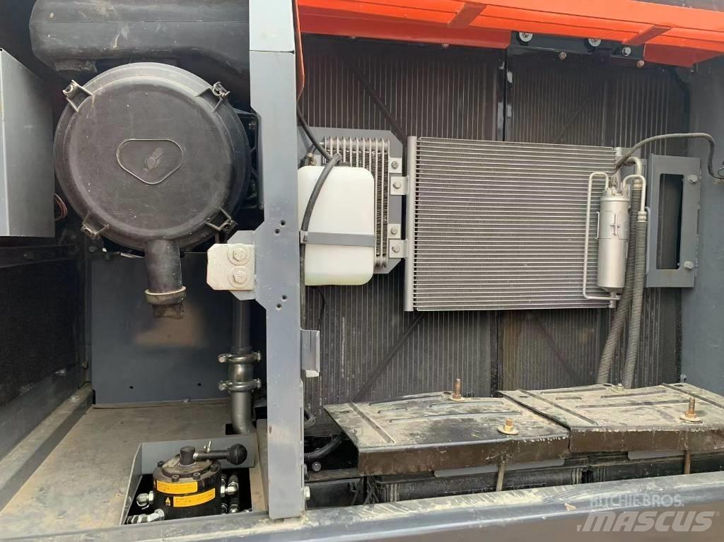 Hitachi ZX 200-3 Escavatori cingolati