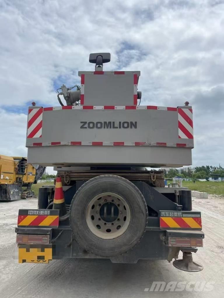 Zoomlion ZTC 350 H Gru per terreni difficili