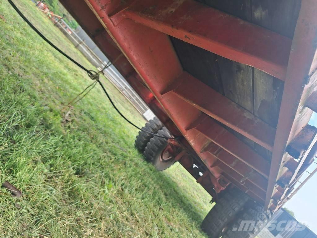  Strowagen 710 Rimorchi per balle