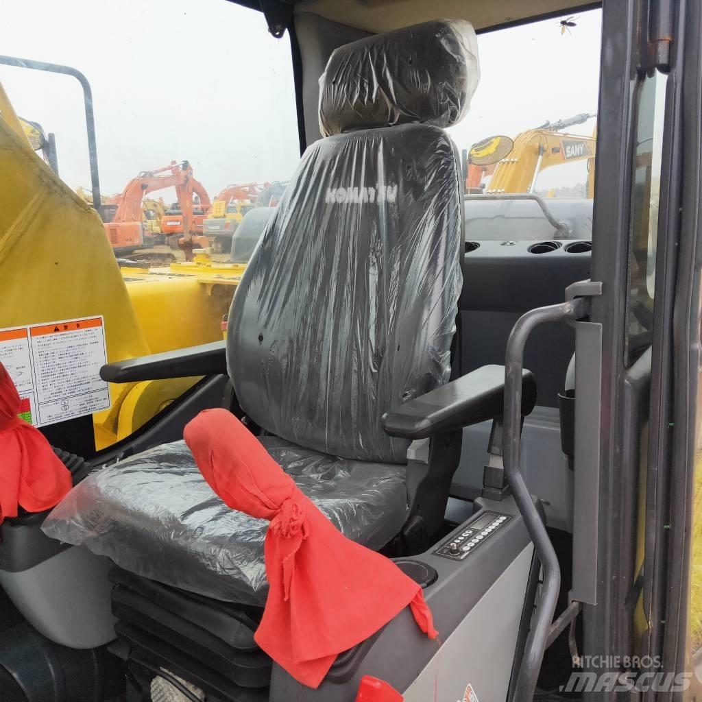 Komatsu PC200-8 Escavatori cingolati