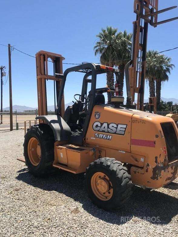 CASE 586H Elevatore per esterni